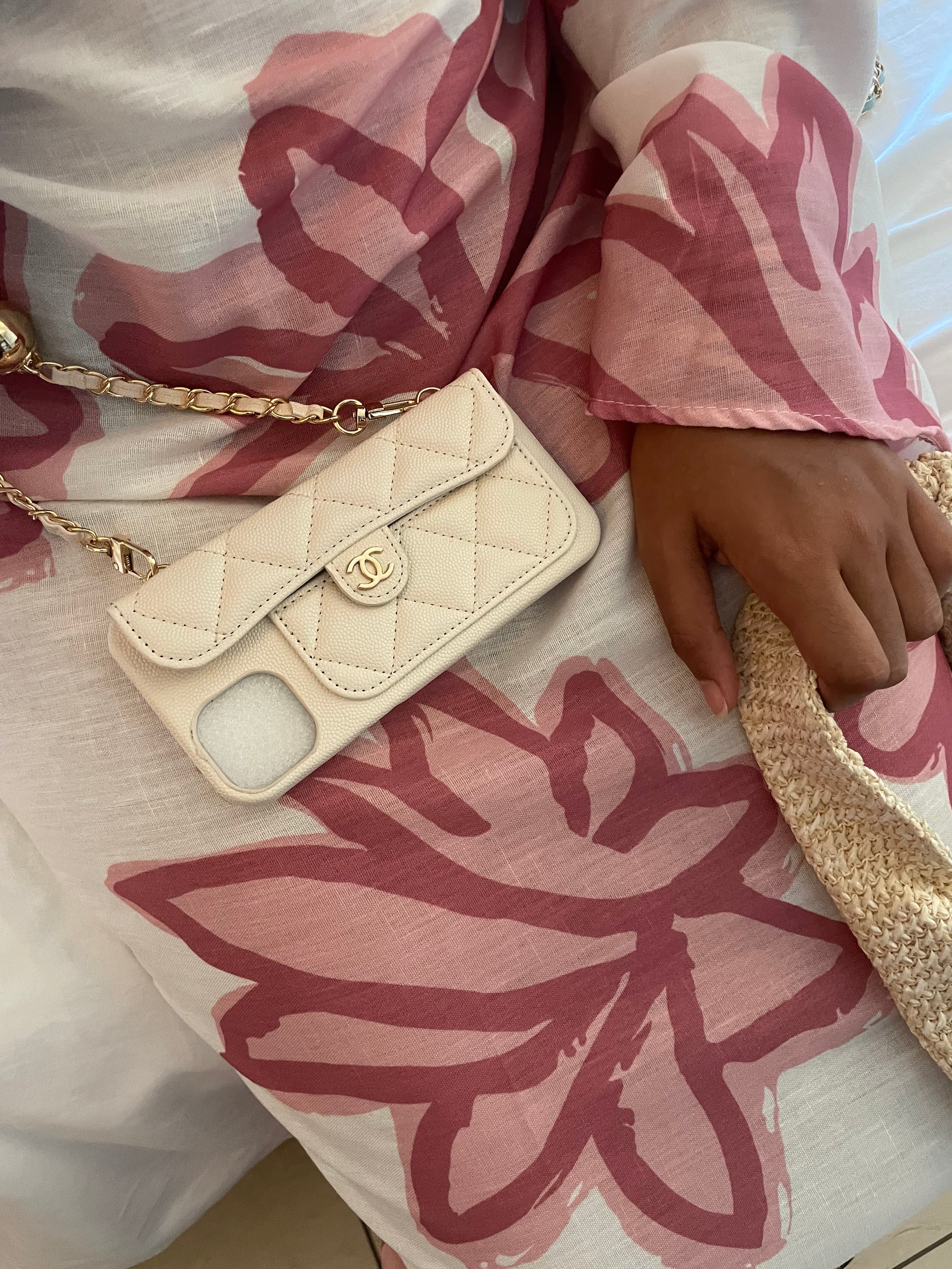 White CC Case
